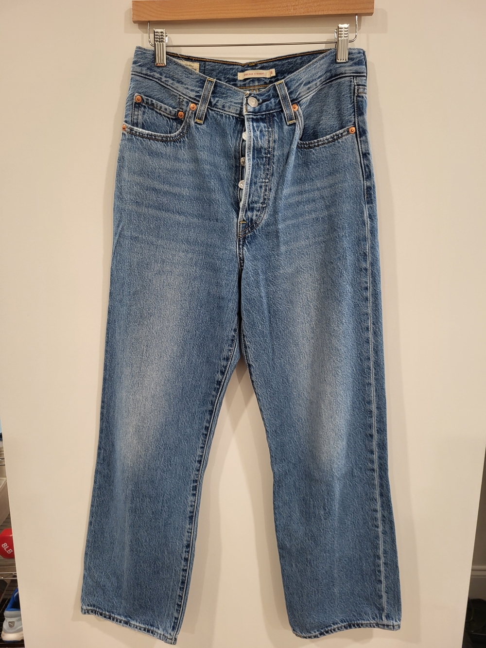 Levi's Premium Women's Ribcage Straight Ankle Blue Denim Jeans 28x29 Button Fly